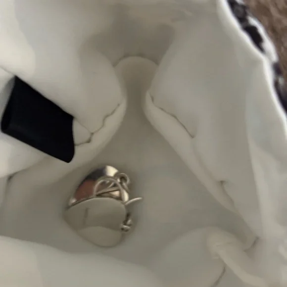 Gucci Silver Heart Earrings